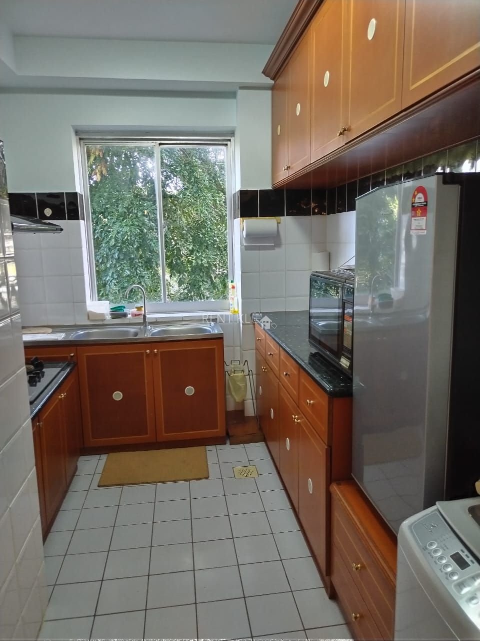 1 Bedroom 2 Bathrooms at Brighton Condominium Miri For Rent 6