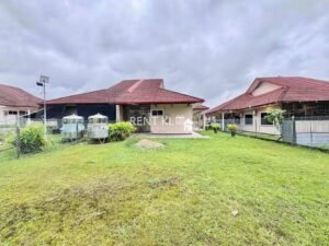 4 Bedrooms 2 Bathrooms Single Storey Semi-D at Interhill Park Miri For Rent 11