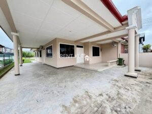 4 Bedrooms 2 Bathrooms Single Storey Semi-D at Interhill Park Miri For Rent 5