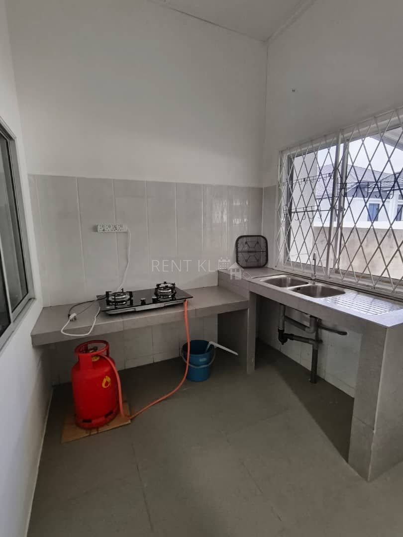 3 Bedroom 2 Bathroom 1 Storey Terrace House At Senadin Miri House For Rent 7