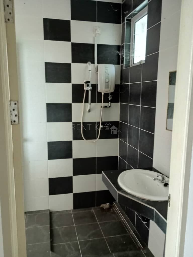 3 Bedroom 2 Bathroom At Lite View 4 Townhouse For Rent 3