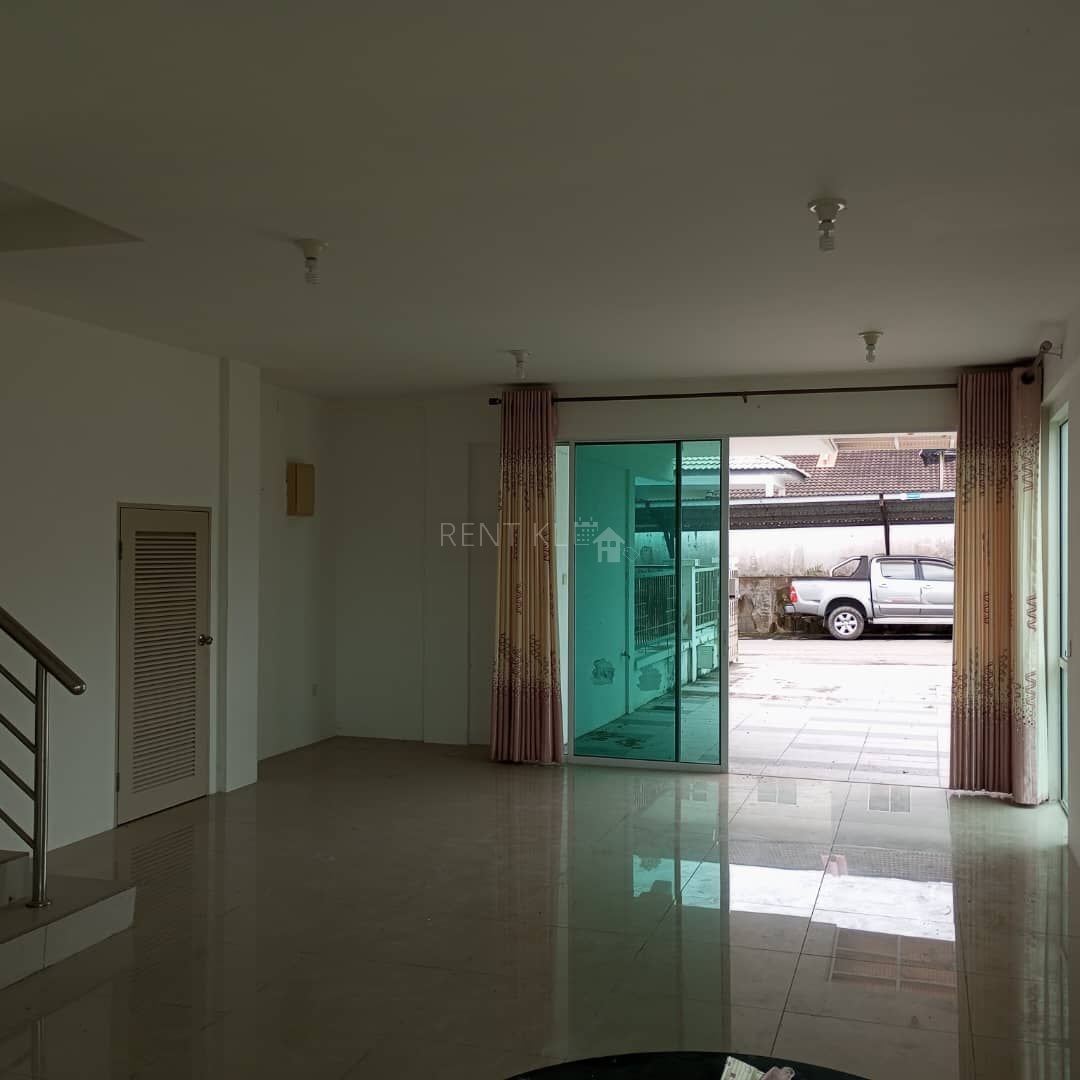 3 Bedroom 2 Bathroom At Lite View 4 Townhouse For Rent 8