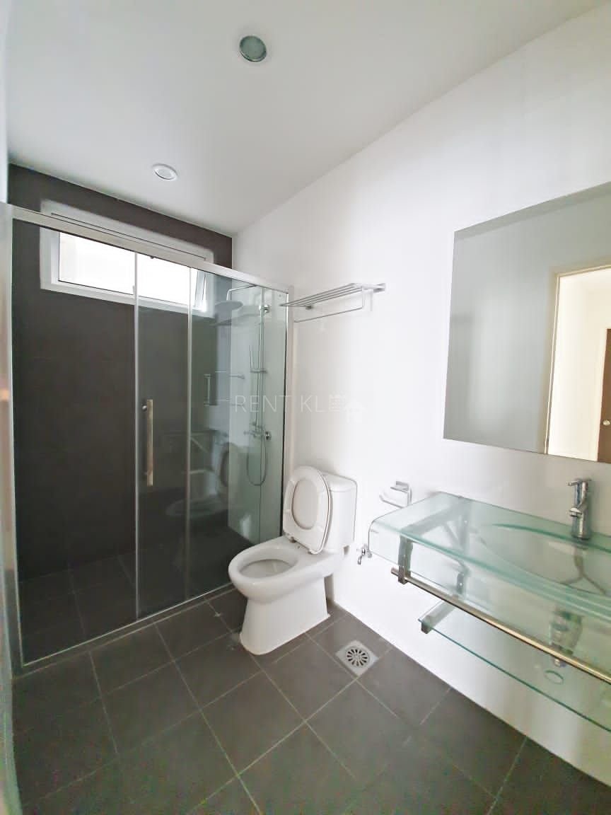 3 Bedrooms 2 Bathroom Medium Floor At The Wharf Miri For Rent 18