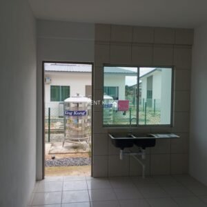 3 Bedrooms 2 Bathrooms 1 Storey Terrace House At Taman Tunku For Rent 4