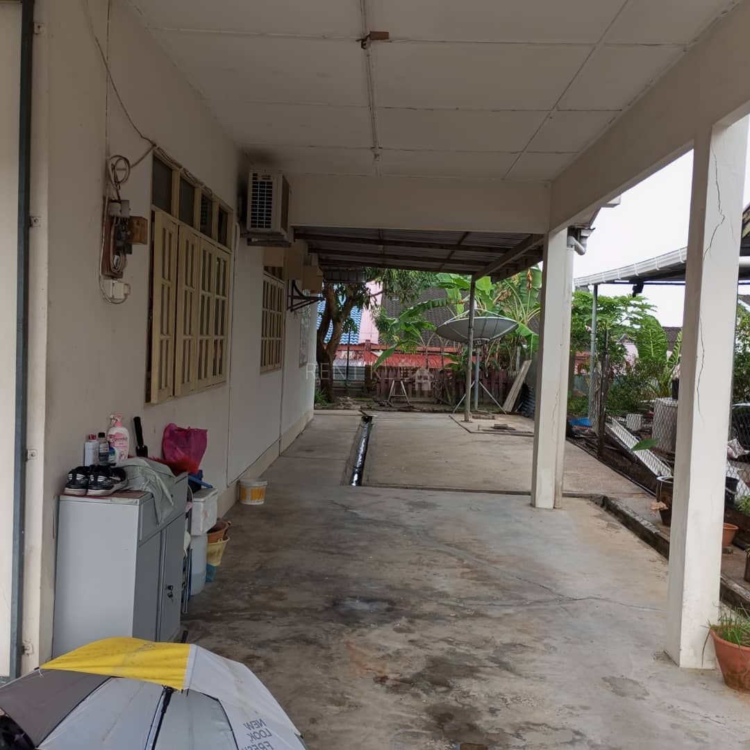 3 Bedrooms 2 Bathrooms Semi Detached House At Taman Da Sing Miri House For Sale 10