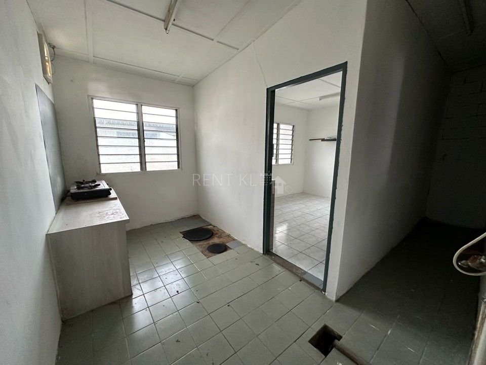 4 Bedrooms 1 Bathrooms 2 Storey Terrace House At Permyjaya House For Sale 15