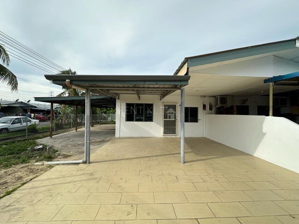 4 Bedrooms 1 Bathrooms 2 Storey Terrace House At Permyjaya House For Sale 9