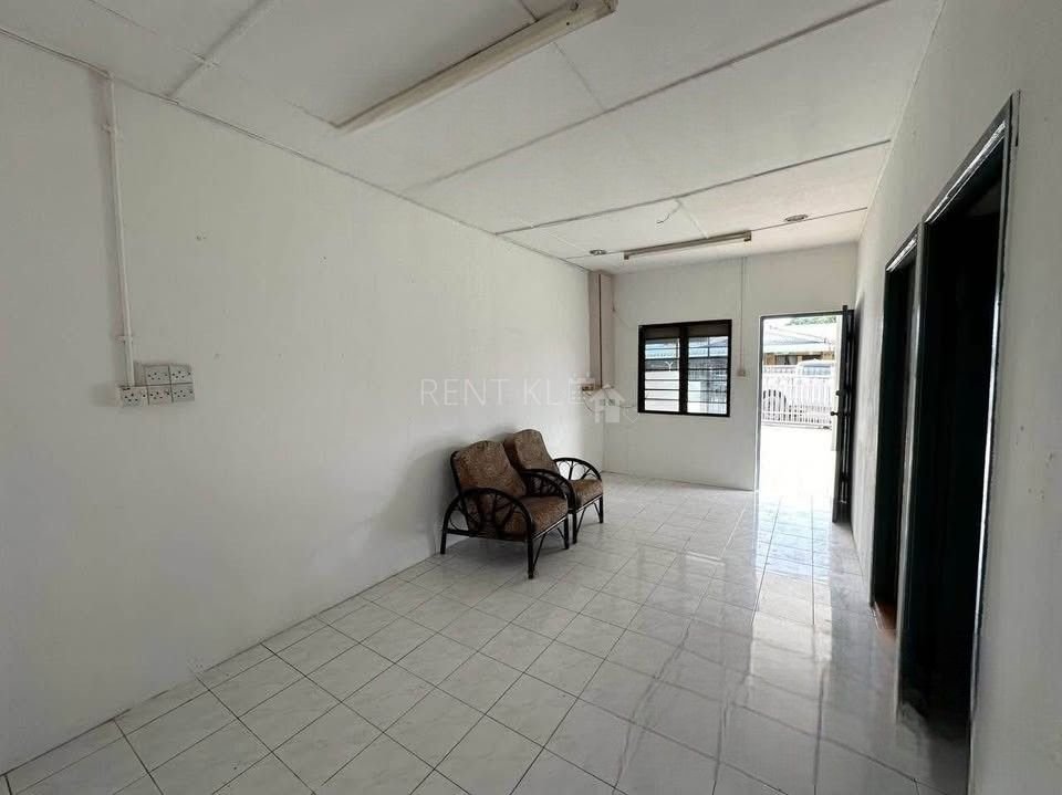 4 Bedrooms 1 Bathrooms 2 Storey Terrace House At Permyjaya House For Sale