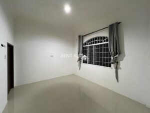 5 Bedrooms 4 Bathrooms Double Storey Semi Detached House For Sale At Jalan Sim Kheng Hong Miri Airport Luak Bay Miri House For Sale 18