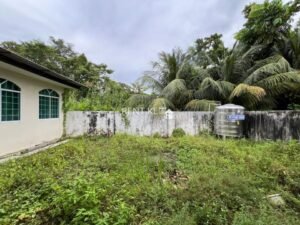 5 Bedrooms 4 Bathrooms Double Storey Semi Detached House For Sale At Jalan Sim Kheng Hong Miri Airport Luak Bay Miri House For Sale 8