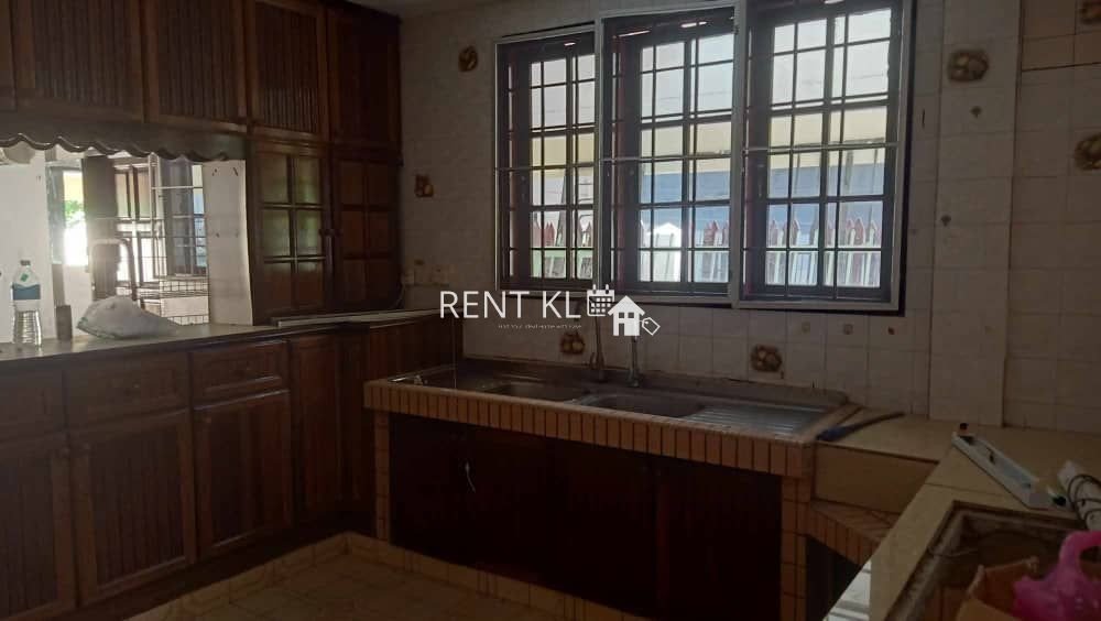 4 Bedrooms 3 Bathrooms Double Storey Semi D House For Rent At Pujut 9 Miri For Rent 4