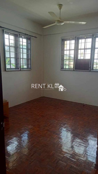 4 Bedrooms 3 Bathrooms Double Storey Semi D House For Rent At Pujut 9 Miri For Rent 5