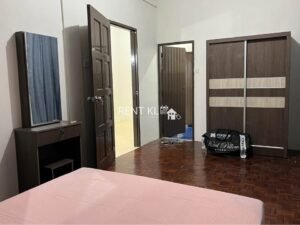 4 Bedrooms 2 Bathrooms Double Storey Terrace Corner House For Rent At Jalan Aru Miri For Rent (Airport area or Luak) 7