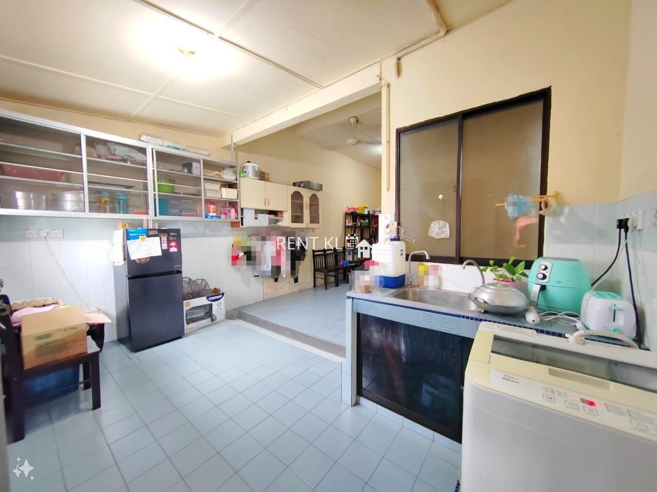 3 Bedrooms 2 Bathrooms 1.5 Storey Terrace House For Rent At Taman Bumiko Miri For Rent 8