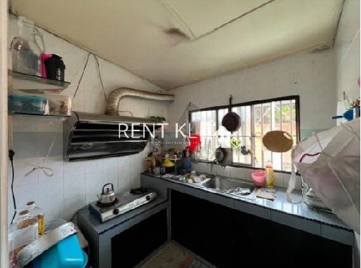 3 Bedrooms 2 Bathrooms 1.5 Storey Terrace House For Rent At Taman Bumiko Miri For Rent 9