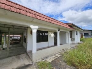 4 Bedrooms 2 Bathrooms Single Storey Terrace Corner House For Rent At Jalan Luak Bay Taman Wah Shin Miri House For Rent 2