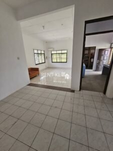 4 Bedrooms 2 Bathrooms Single Storey Terrace Corner House For Rent At Jalan Luak Bay Taman Wah Shin Miri House For Rent 6