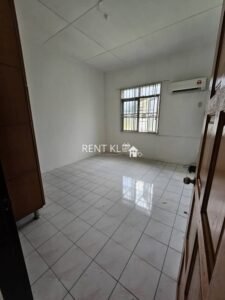 4 Bedrooms 2 Bathrooms Single Storey Terrace Corner House For Rent At Jalan Luak Bay Taman Wah Shin Miri House For Rent 9