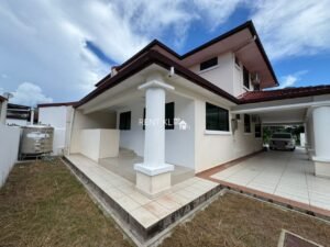 4 Bedrooms 3 Bathrooms 2 Storey Semi-Detached House For Rent At Riverview Park Miri House For Rent 7