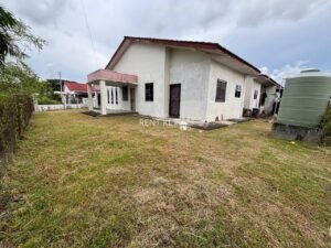 3 Bedrooms 2 Bathrooms 1 Storey Terrace House For Rent At Jalan Perkasa Senadin Miri House For Rent 7