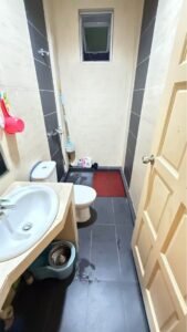 3 Bedroom 2 Bathroom Town House For Reny At Lite View 4 Jalan Airport Miri House For Rent 10