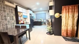 3 Bedroom 2 Bathroom Town House For Reny At Lite View 4 Jalan Airport Miri House For Rent 4