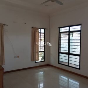 3 Bedrooms 2 Bathrooms 1 Storey Semi D House For Rent At Senadin Miri House For Rent 7