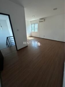 3 Bedrooms 2 Bathrooms 2 Storey Terrace House At Taman Tunku For Rent 4