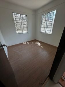 3 Bedrooms 2 Bathrooms 2 Storey Terrace House At Taman Tunku For Rent 6