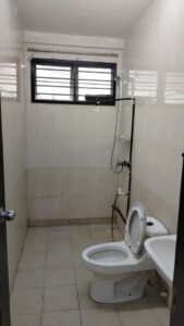 4 Bedrooms 3 Bathrooms 2 Storey Terrace House For Rent At Senadin Miri House For Rent 13