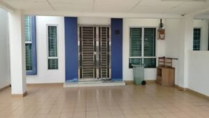 4 Bedrooms 3 Bathrooms 2 Storey Terrace House For Rent At Senadin Miri House For Rent 2
