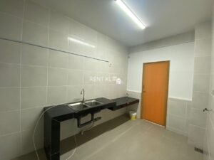 5 Bedrooms 3 Bathrooms Double Storey Terrace House For Rent At Luak Majestic Residency Luak Miri House For Rent 4