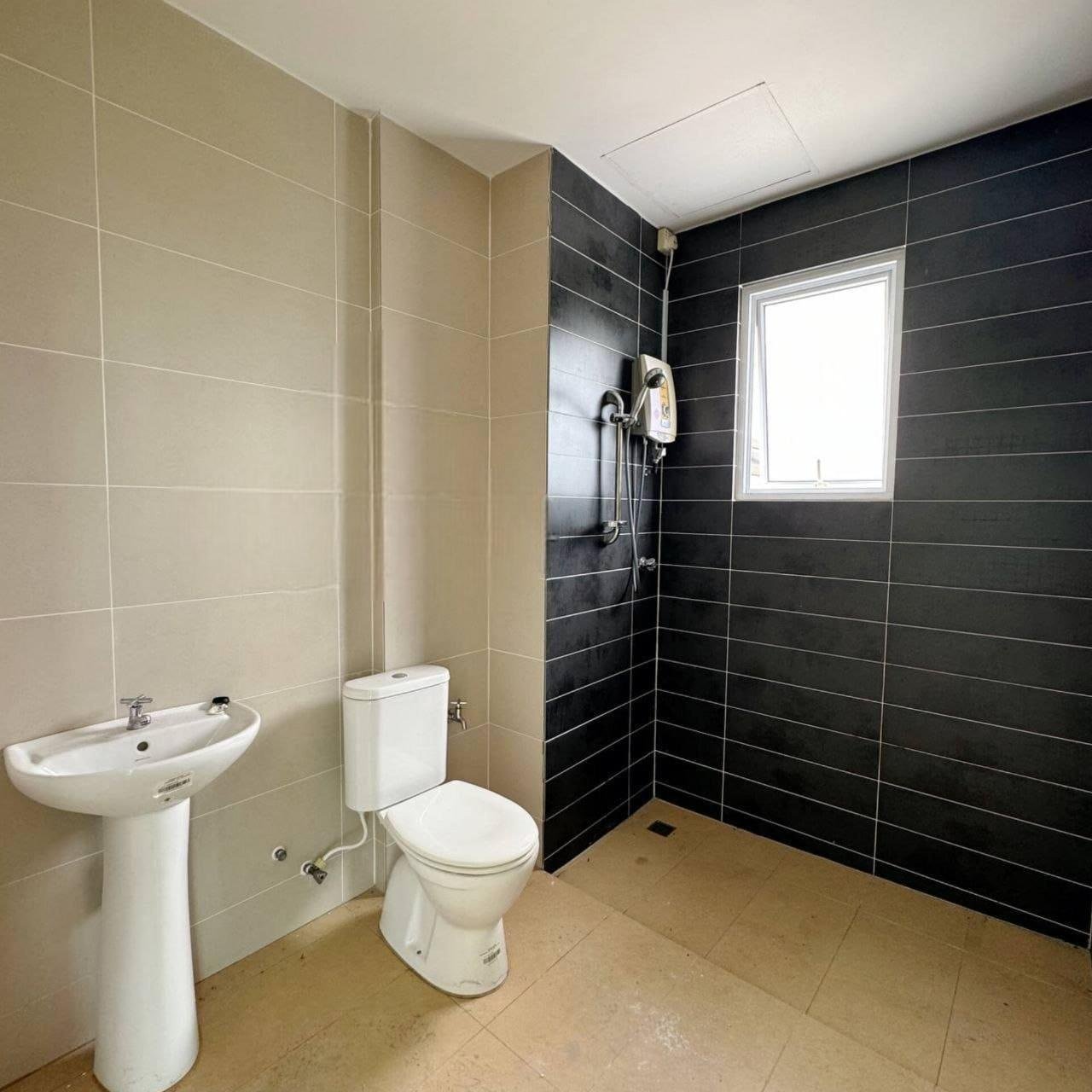 3 Bedroom 2 Bathroom At Homelite Eco Park Condominium Miri For Rent 11