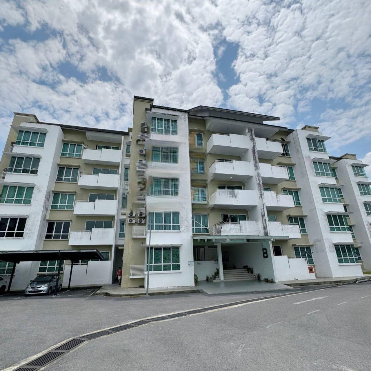 3 Bedroom 2 Bathroom At Homelite Eco Park Condominium Miri For Rent 7