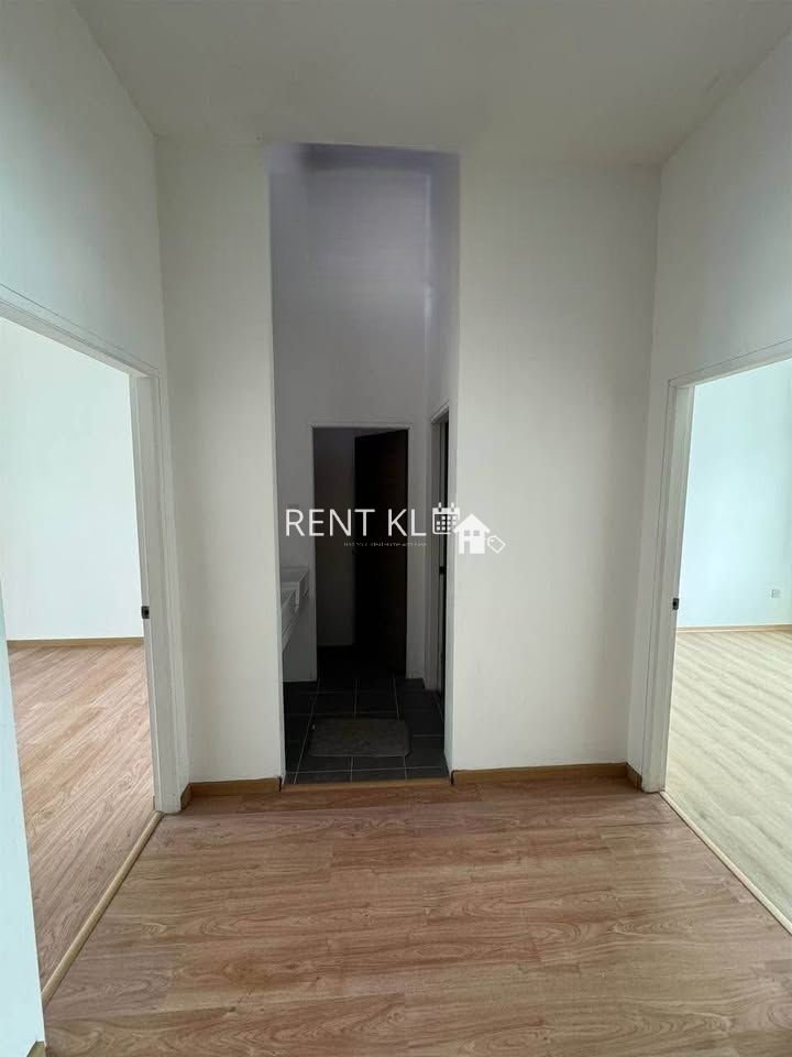 3 Bedrooms 1 Bathrooms 2 Storey Terrace House For Rent At Curtin Water Senadin Miri House For Rent 3