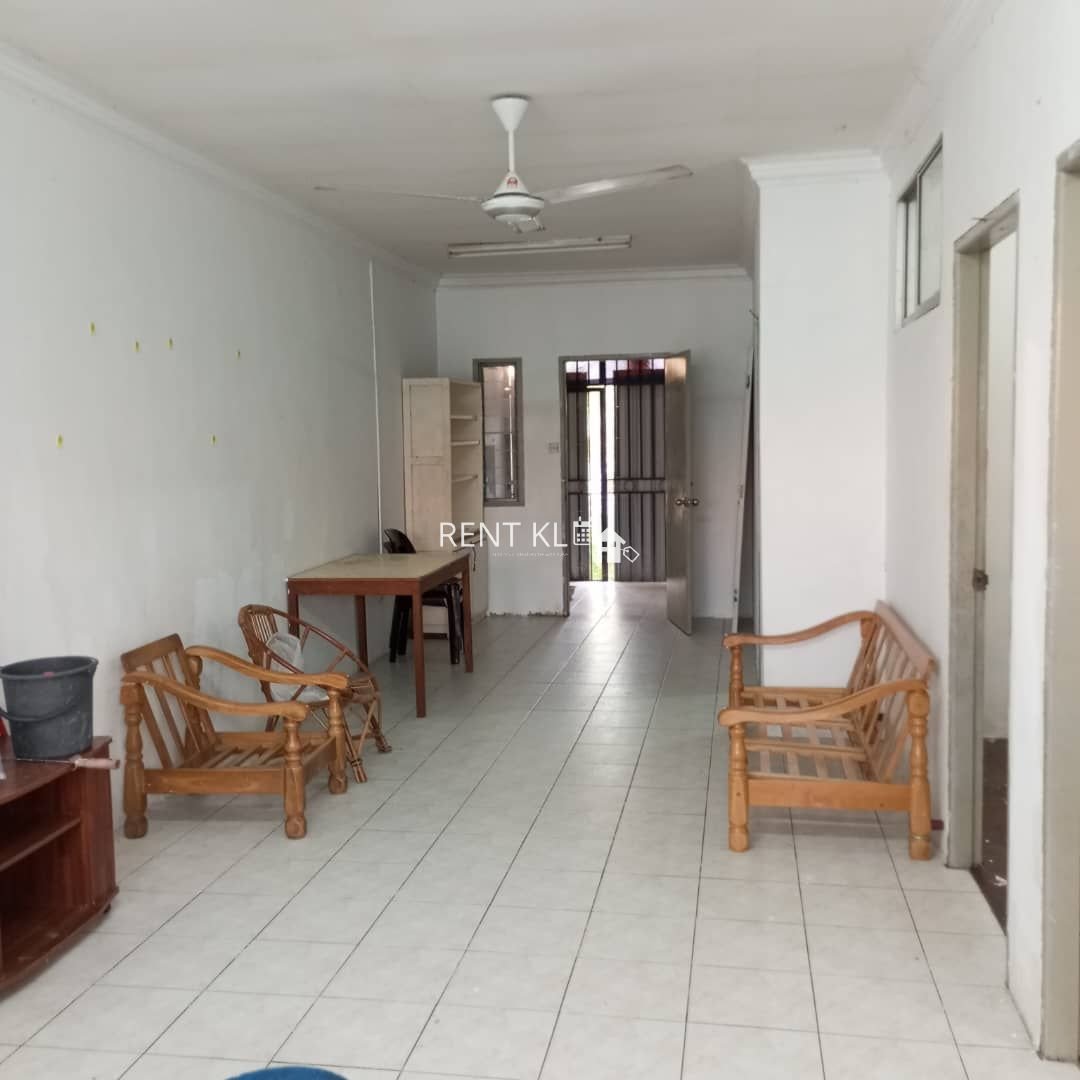 3 Bedrooms 2 Bathrooms 1 Storey Terrace House For Rent At Senadin Miri House For Rent 10