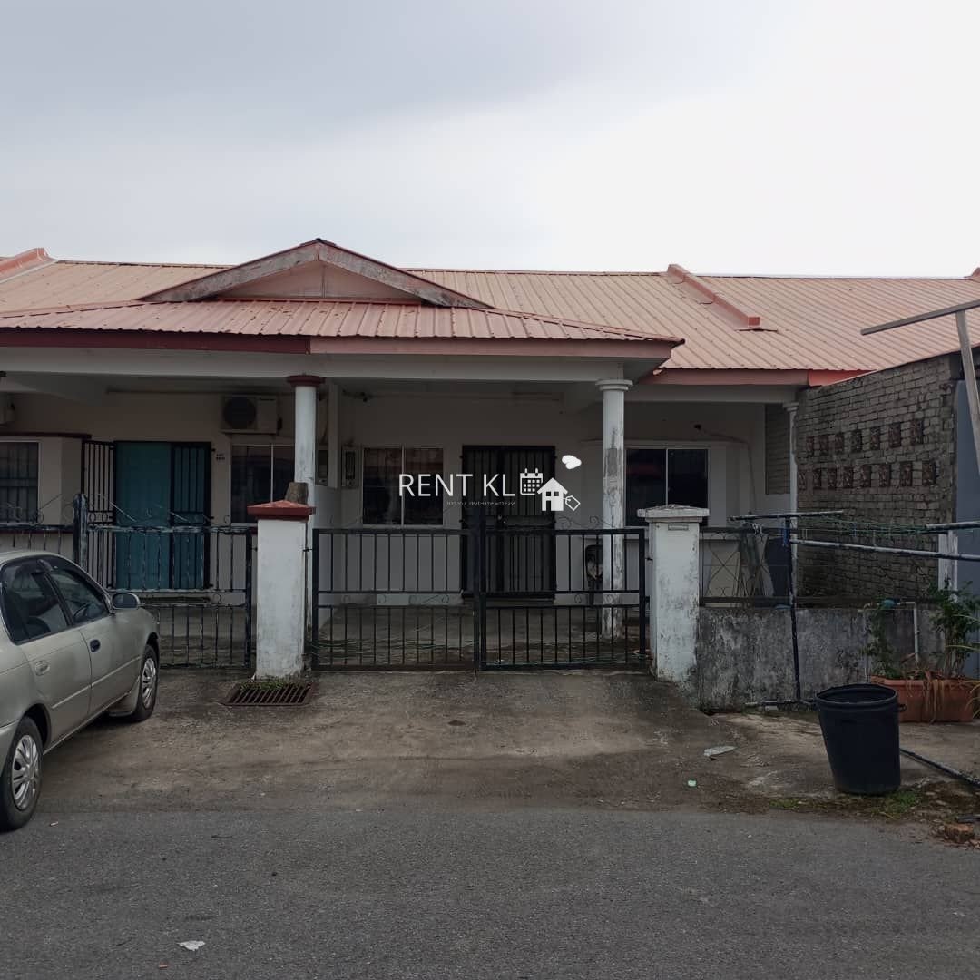 3 Bedrooms 2 Bathrooms 1 Storey Terrace House For Rent At Senadin Miri House For Rent 2