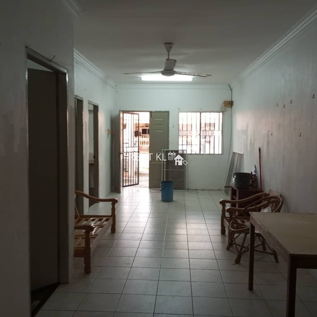 3 Bedrooms 2 Bathrooms 1 Storey Terrace House For Rent At Senadin Miri House For Rent 9