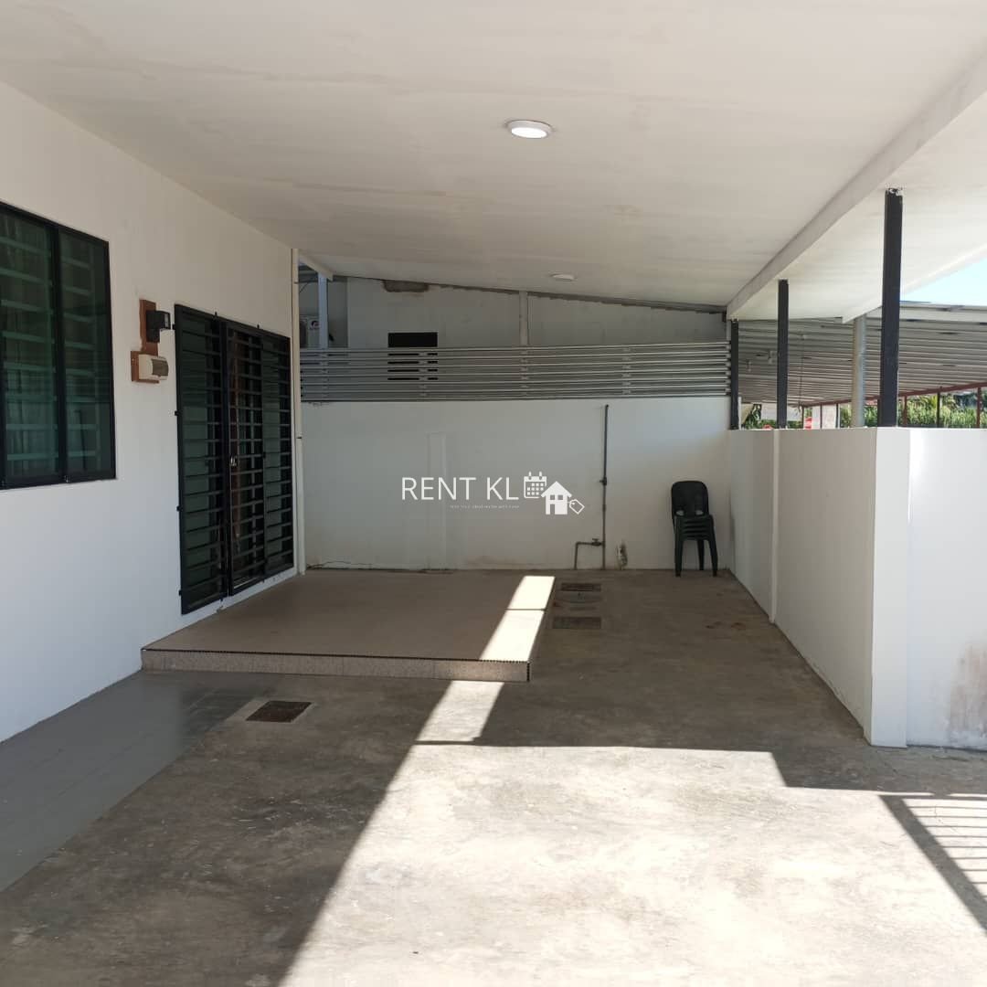 3 Bedrooms 3 Bathrooms 1 Storey Terrace House For Rent At Senadin Miri House For Rent 3