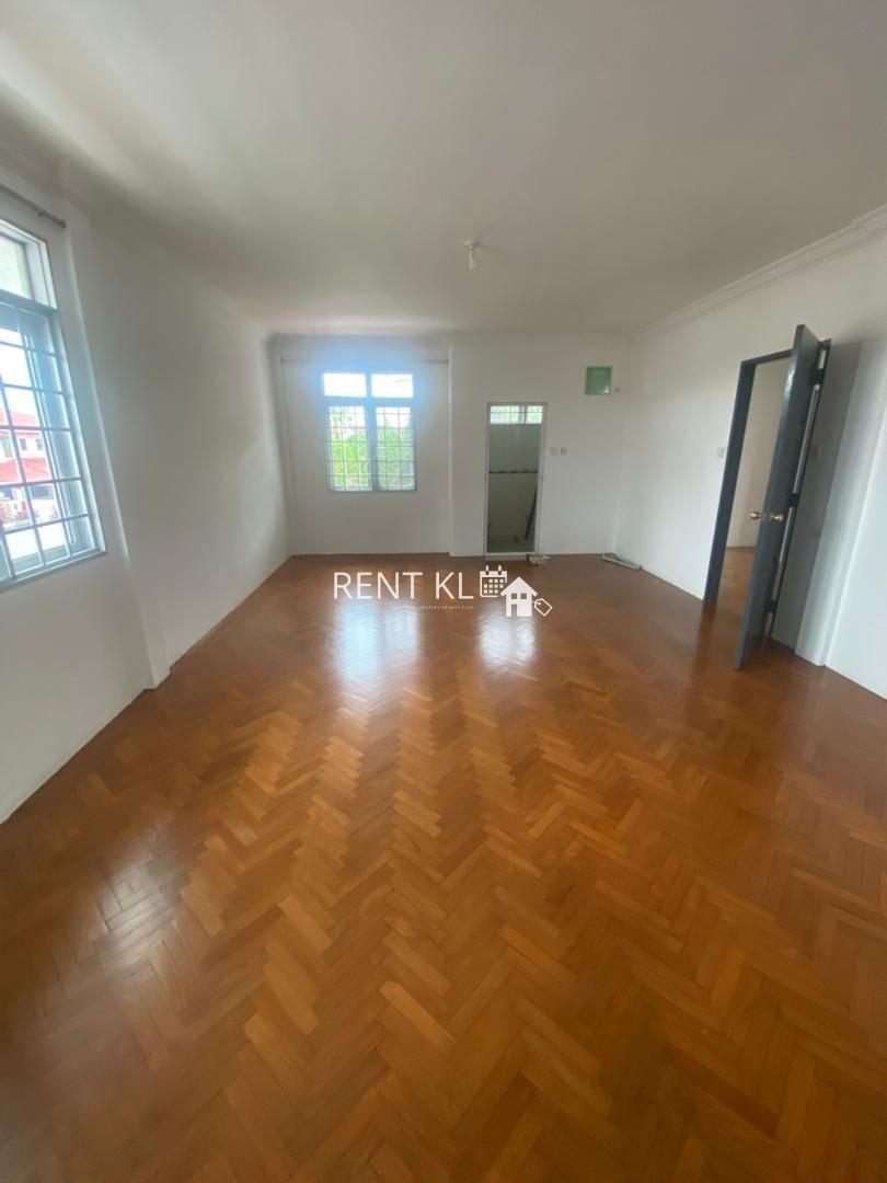 4 Bedrooms 2 Bathrooms 2 Storey Semi D House For Rent At Jalan Luak Bay Min Sing Garden Miri House For Rent 12