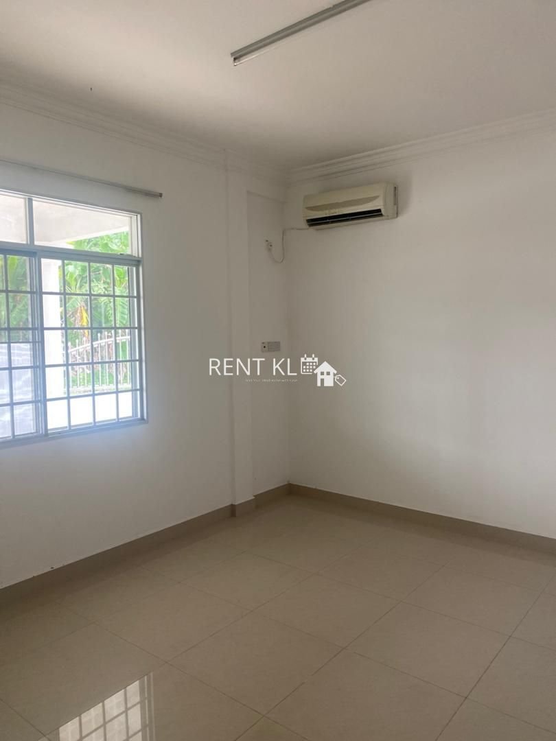 4 Bedrooms 2 Bathrooms 2 Storey Semi D House For Rent At Jalan Luak Bay Min Sing Garden Miri House For Rent 13