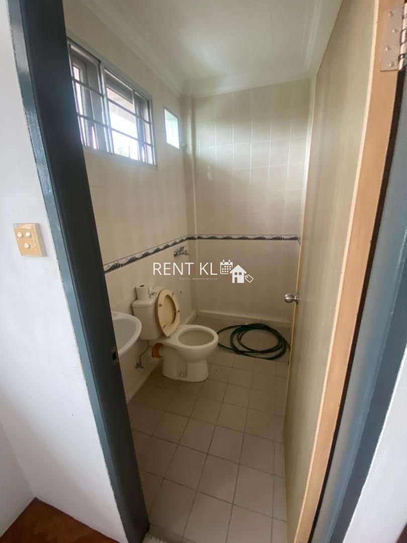 4 Bedrooms 2 Bathrooms 2 Storey Semi D House For Rent At Jalan Luak Bay Min Sing Garden Miri House For Rent 17