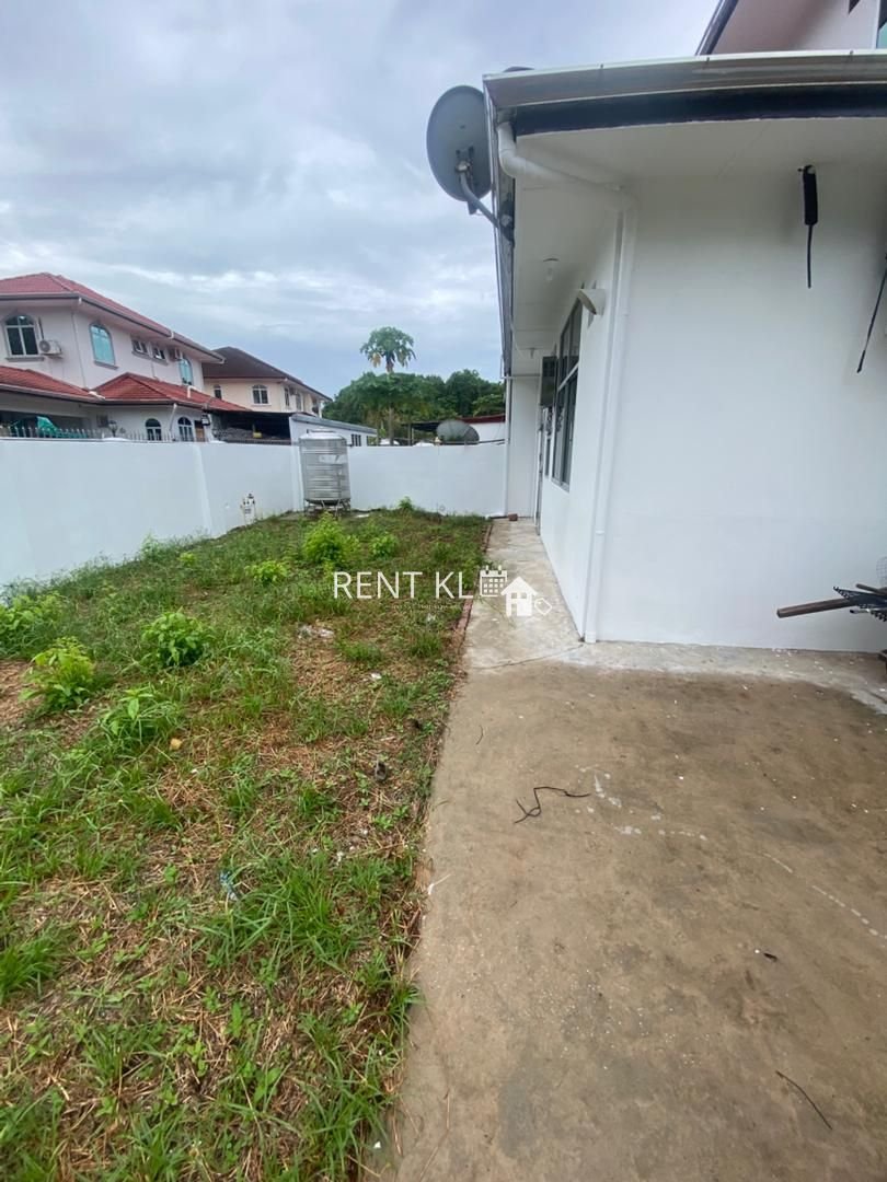 4 Bedrooms 2 Bathrooms 2 Storey Semi D House For Rent At Jalan Luak Bay Min Sing Garden Miri House For Rent 19