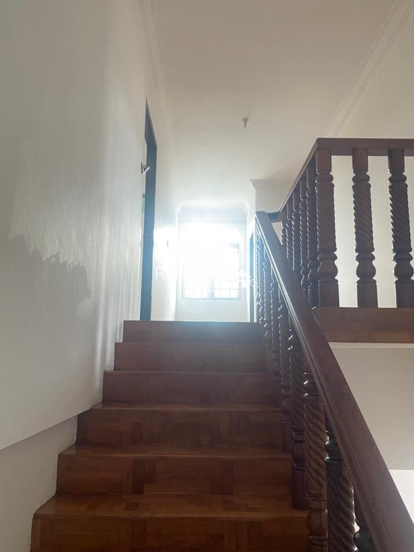 4 Bedrooms 2 Bathrooms 2 Storey Semi D House For Rent At Jalan Luak Bay Min Sing Garden Miri House For Rent 6