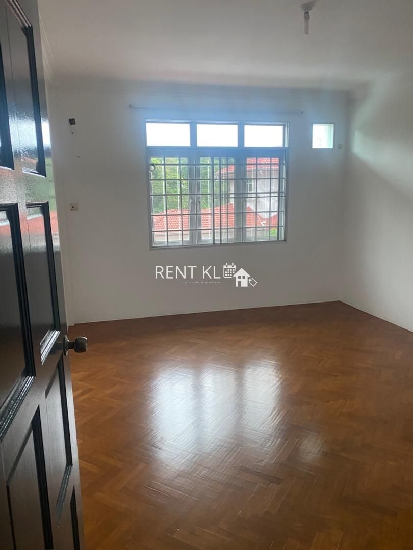 4 Bedrooms 2 Bathrooms 2 Storey Semi D House For Rent At Jalan Luak Bay Min Sing Garden Miri House For Rent 8