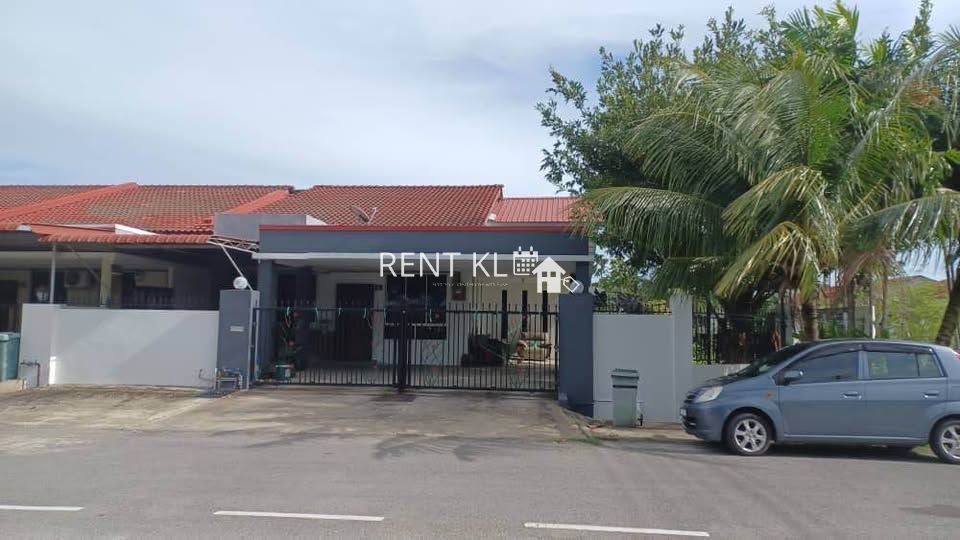 4 Bedrooms 3 Bathrooms 1 Storey Corner Terrace House For Rent At Senadin Miri House For Rent 1