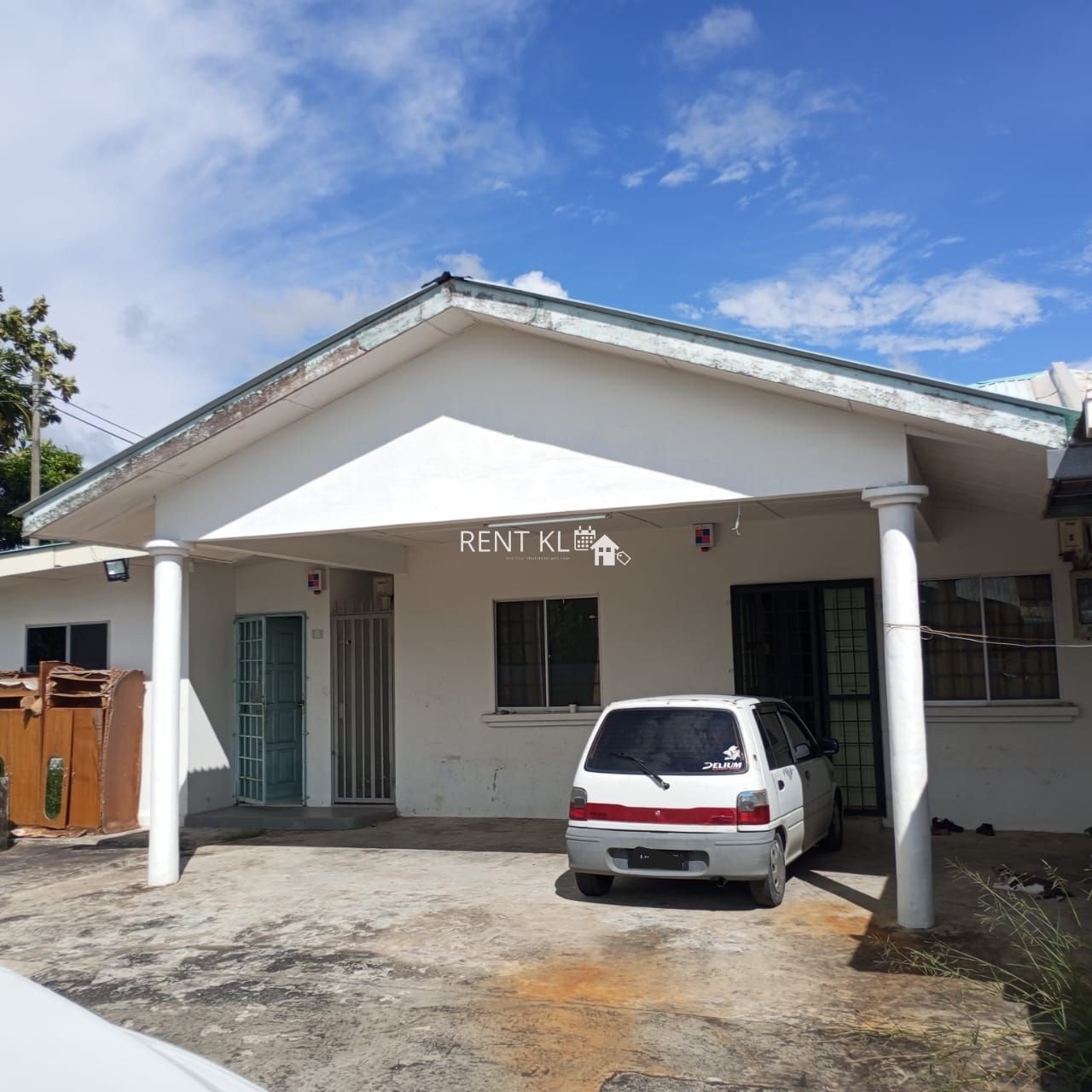 3 Bedrooms 2 Bathrooms Single Storey Terrace House For Rent At Lorong Desa Senadin 2C Senadin Miri House For Rent 1