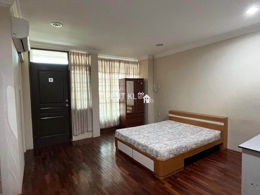 4 Bedrooms 2 Bathrooms 2 Storey Terrace House For Rent At Senadin Miri House For Rent 5