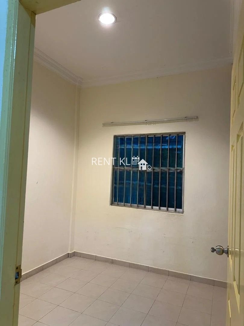 4 Bedrooms 2 Bathrooms Single Storey Terrace House For Rent At Desa Pujut 2 Bandar Baru Permyjaya Miri For Rent 7