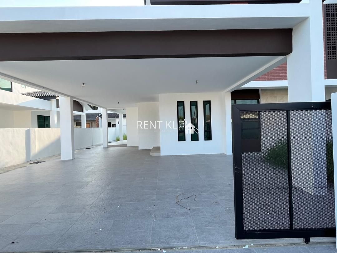 4 Bedrooms 3 Bathrooms 2 Storey Semi Detached House For Rent At Lutong Baru Miri For Rent 1